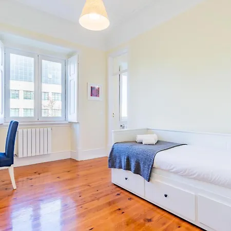 Saldanha Urban Apartment Lisbon